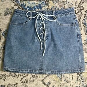 Pacsun Women's Blue Denim Mini Skirt Size 25 Medium Wash w/ Pockets